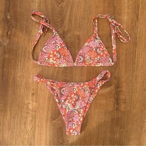NWOT floral bikini set!